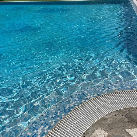 Апартамент Sea Garden *