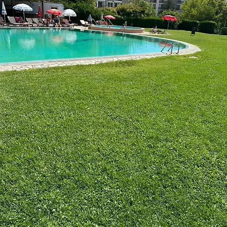 Sea Garden Апартамент